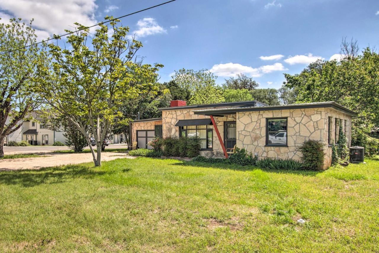 Retro Updated Blanco Abode - Steps To Main Street! Exterior foto
